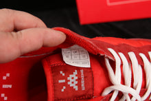 Charger l'image dans la galerie, INVADER 1 Point shoes Red 46 - Hand Signed