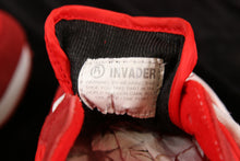 Charger l'image dans la galerie, INVADER 1 Point shoes Red 46 - Hand Signed