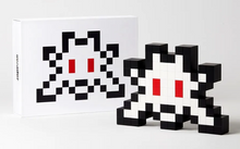 Charger l'image dans la galerie, INVADER Little Big Space 3D - Vinyl Sculpture
