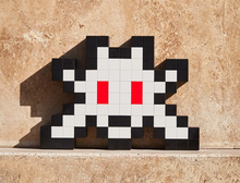 Charger l'image dans la galerie, INVADER Little Big Space 3D - Vinyl Sculpture