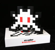Charger l'image dans la galerie, INVADER Little Big Space 3D - Vinyl Sculpture