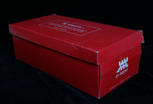 Charger l'image dans la galerie, INVADER 1 Point shoes Red 46 - Hand Signed