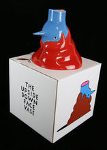 Charger l'image dans la galerie, PARRA PIET The Upside Down Vase - ceramic planter