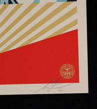 Charger l&#39;image dans la galerie, SHEPARD FAIREY Fragil Cargo 2022 - Signed Screenprint
