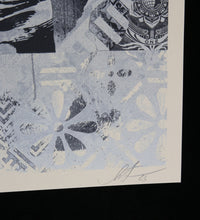 Charger l&#39;image dans la galerie, SHEPARD FAIREY One Earth (silver) 2023 - Signed Screenprint
