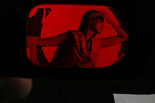 Charger l&#39;image dans la galerie, INSANE 51 Euthenia - Signed screenprint with 3d glasses
