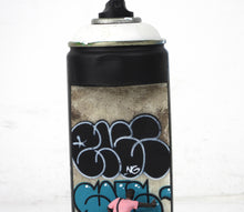 Charger l&#39;image dans la galerie, PERANONIMO Graffiti Boy - signed sculpture on spraycan
