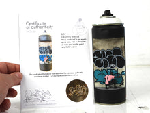 Charger l&#39;image dans la galerie, PERANONIMO Graffiti Boy - signed sculpture on spraycan
