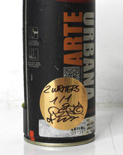 Charger l&#39;image dans la galerie, PERANONIMO Two Writers - signed sculpture on spraycan
