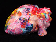 Charger l'image dans la galerie, MR JAGO Handle With Care 1 - Signed painted Sculpture
