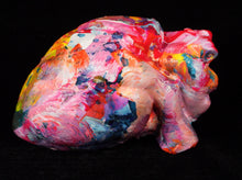 Charger l'image dans la galerie, MR JAGO Handle With Care 1 - Signed painted Sculpture
