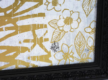 Charger l'image dans la galerie, HUSH Le Buste 1 AP - screenprint with 24ct Goldleaf
