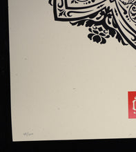 Charger l'image dans la galerie, SHEPARD FAIREY Mandala Ornament 1 Cream 2010 - Signed Screenprint
