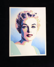 Charger l'image dans la galerie, SHEPARD FAIREY Marilyn Sunrise 2026 - Signed Screenprint
