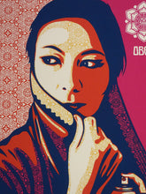 Charger l'image dans la galerie, SHEPARD FAIREY Commanda Fuchsia 2026 - Signed Screenprint
