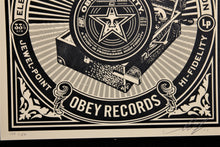 Charger l&#39;image dans la galerie, SHEPARD FAIREY Party At Moontower 2011 - Jewel Point - Signed Screenprint
