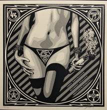 Charger l&#39;image dans la galerie, SHEPARD FAIREY Party At Moontower 2011 - Molotov - Signed Screenprint
