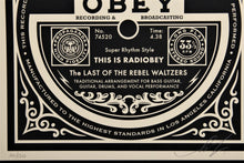 Charger l&#39;image dans la galerie, SHEPARD FAIREY Party At Moontower 2011 - Radiobey - Signed Screenprint
