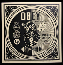 Charger l&#39;image dans la galerie, SHEPARD FAIREY Party At Moontower 2011 - Search And Destroy - Signed Screenprint
