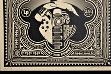 Charger l&#39;image dans la galerie, SHEPARD FAIREY Party At Moontower 2011 - This Machine - Signed Screenprint
