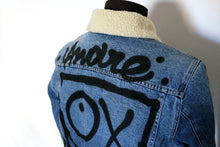 Charger l&#39;image dans la galerie, ANDRE SARAIVA Painting on Jeans Jacket - signed original
