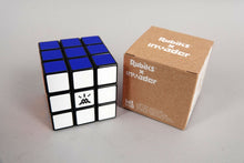 Charger l&#39;image dans la galerie, INVADER Rubik Cub - sculpture
