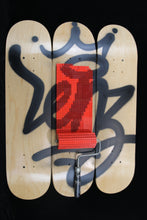Load image into Gallery viewer, LENZ Delete - Skate triptych mixt media
